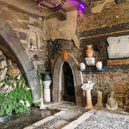 Little Medieval House Nettuno Exterior photo